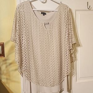 Olivia Blu blouse size 3X in a beige color.